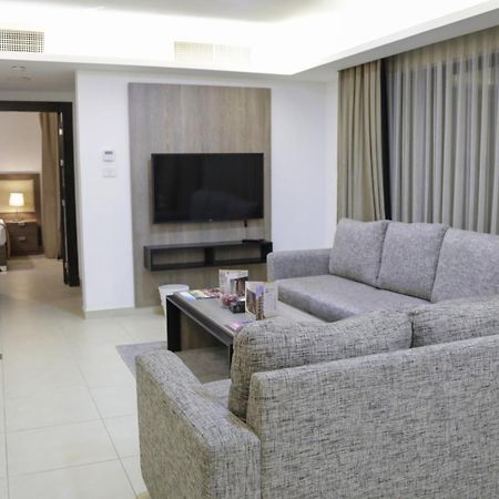 Triple A Hotel Suites Амман Экстерьер фото